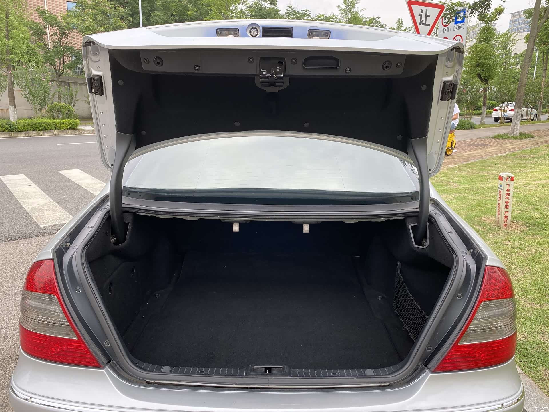 Mercedes-Benz E-Class, 2007 12