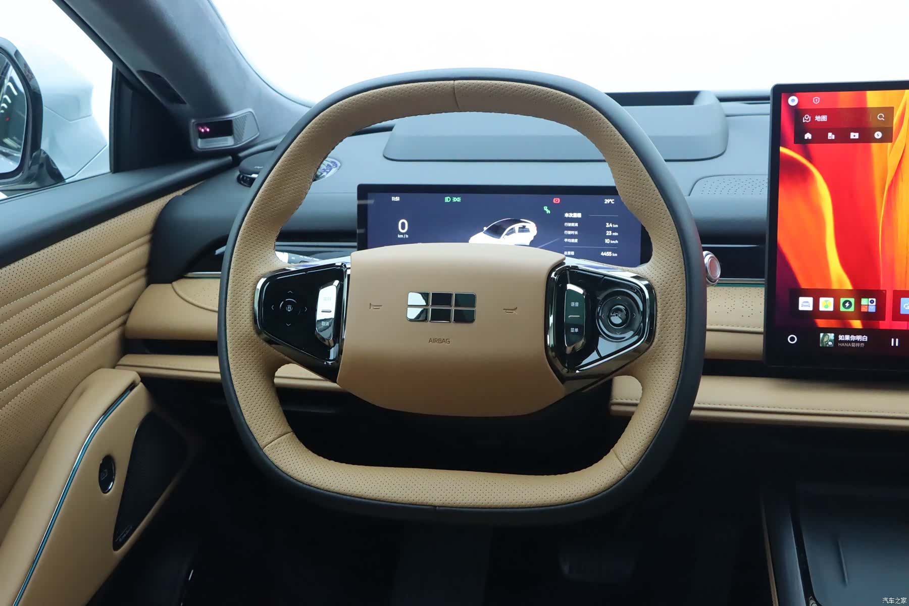 Geely 8, 2025 16