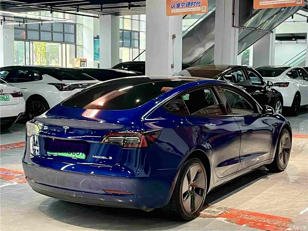 Tesla Model 3, 2023 11