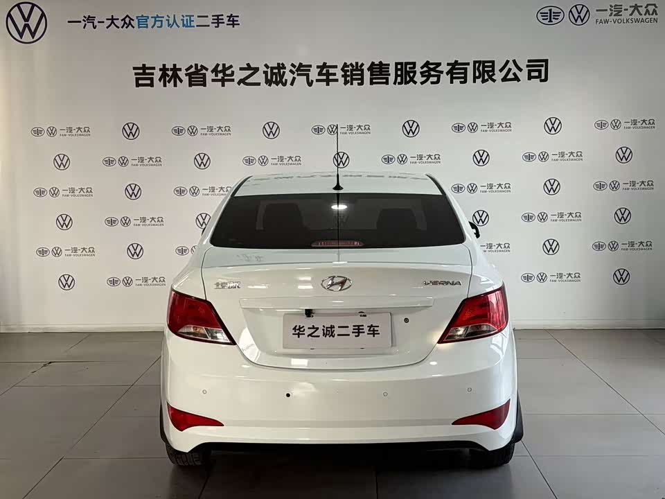 Hyundai Rena
