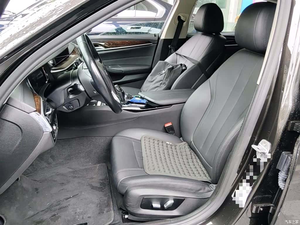 BMW 5 Series, 2018 22