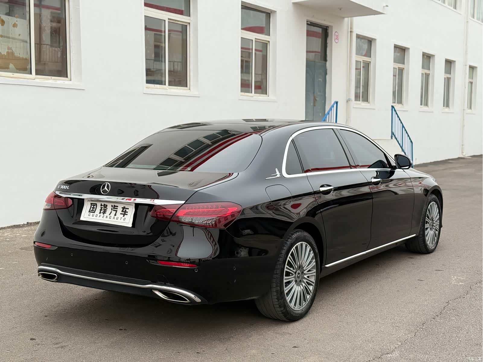 Mercedes-Benz E-Class, 2022 6