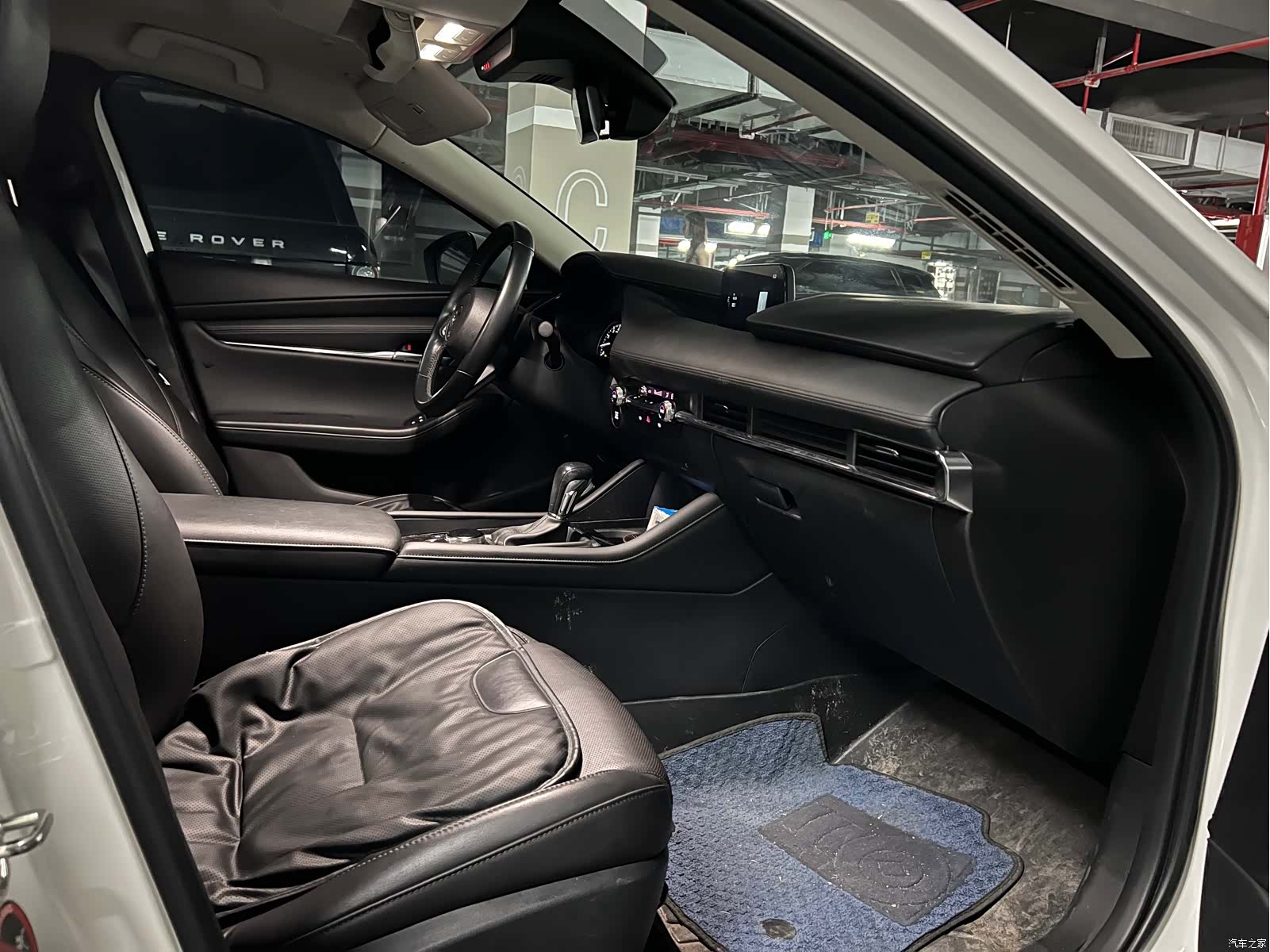 Mazda Mazda3, 2023 11
