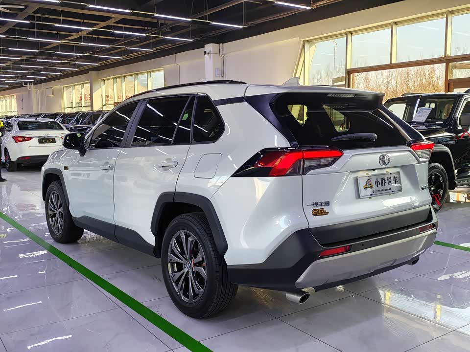 Toyota RAV4 Rongfang
