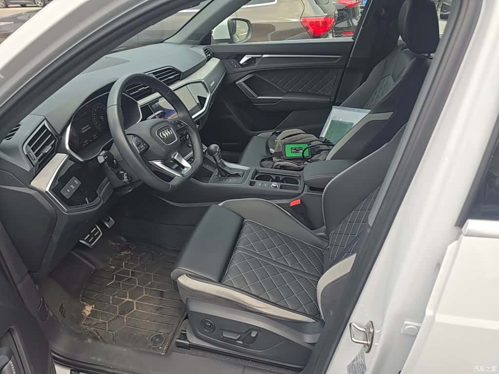 Audi Q3, 2025 22