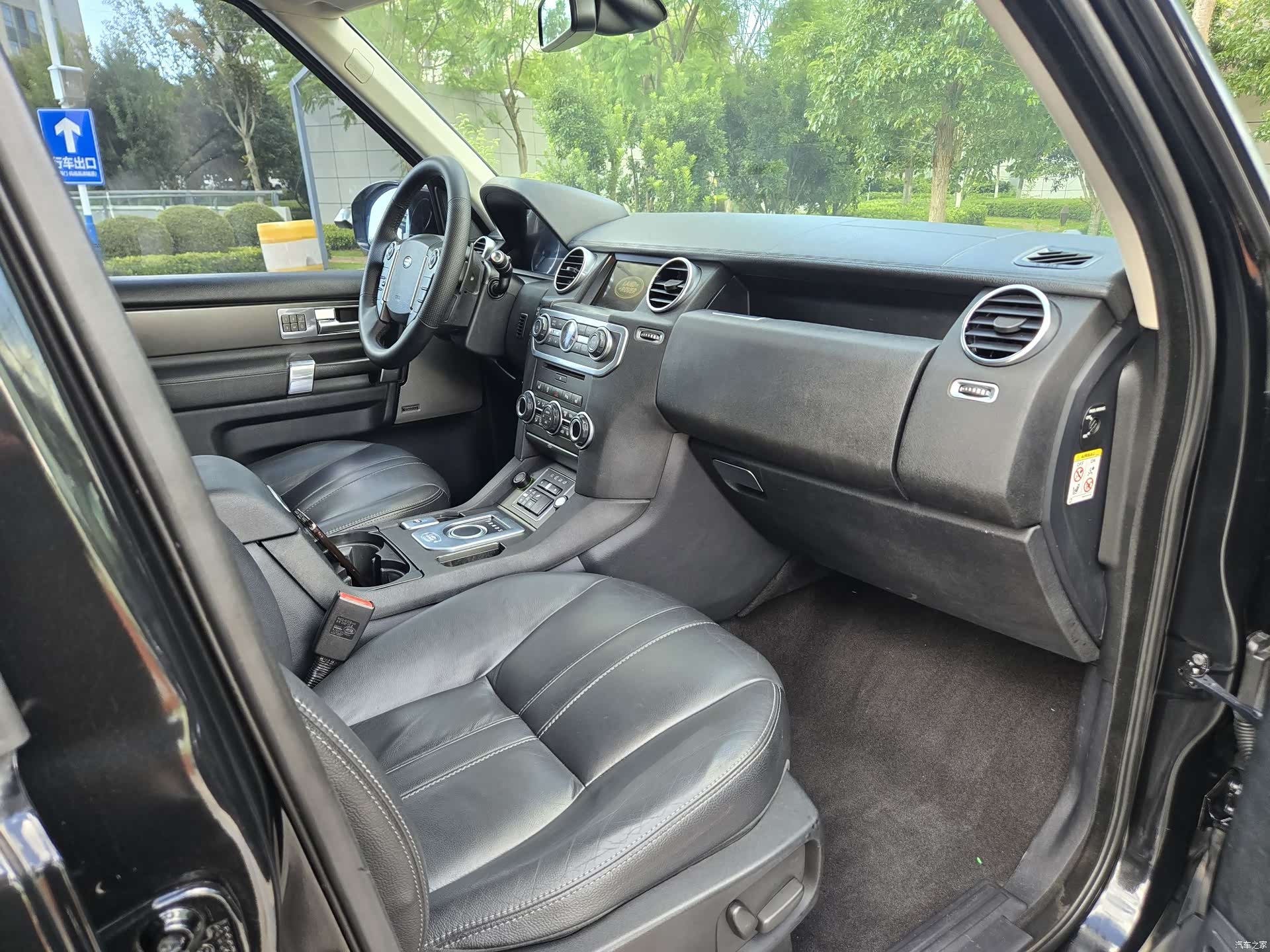 Land Rover Discovery, 2015 все фото