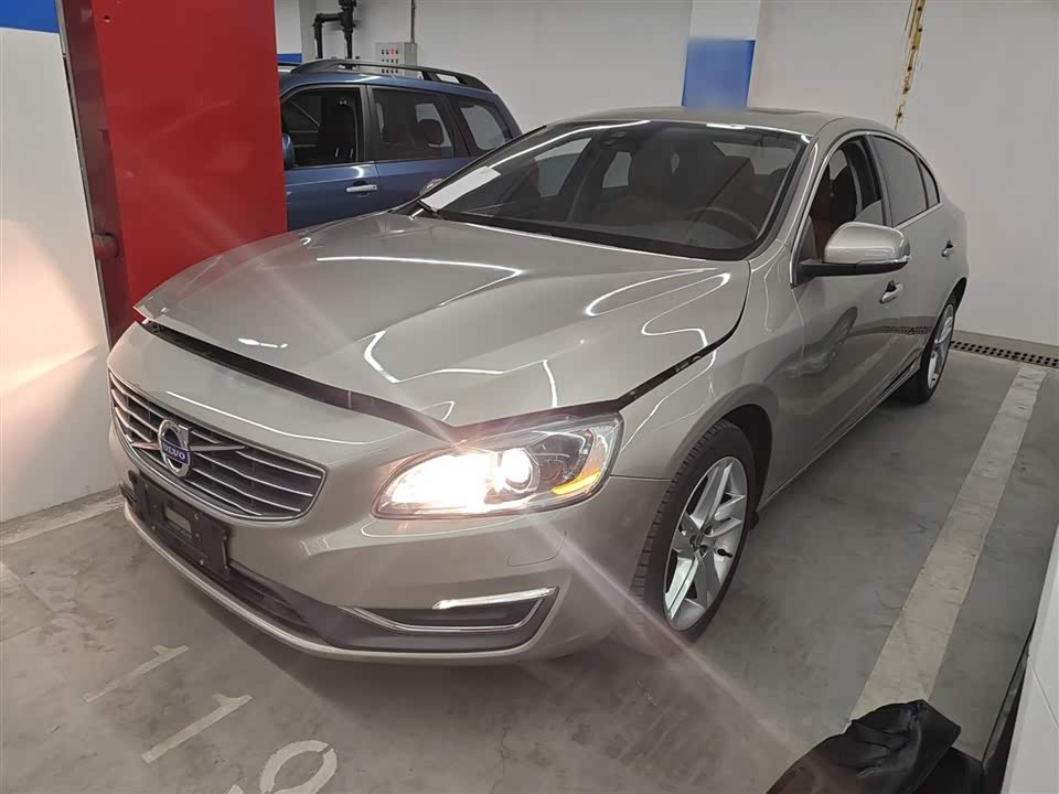 Volvo S60