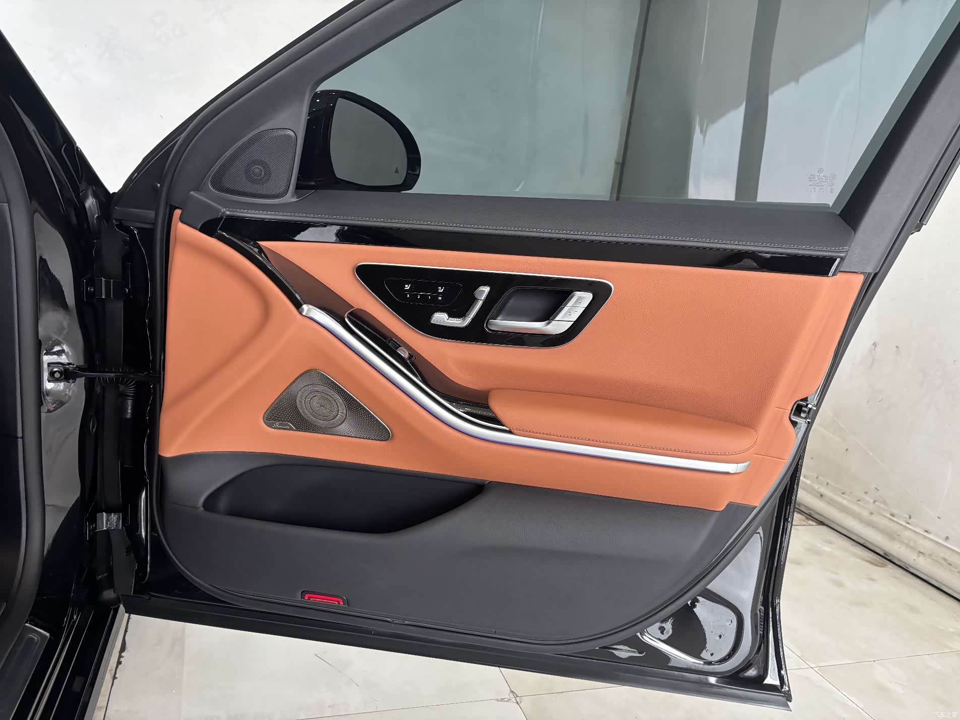 Mercedes-Benz S-Class, 2023 26