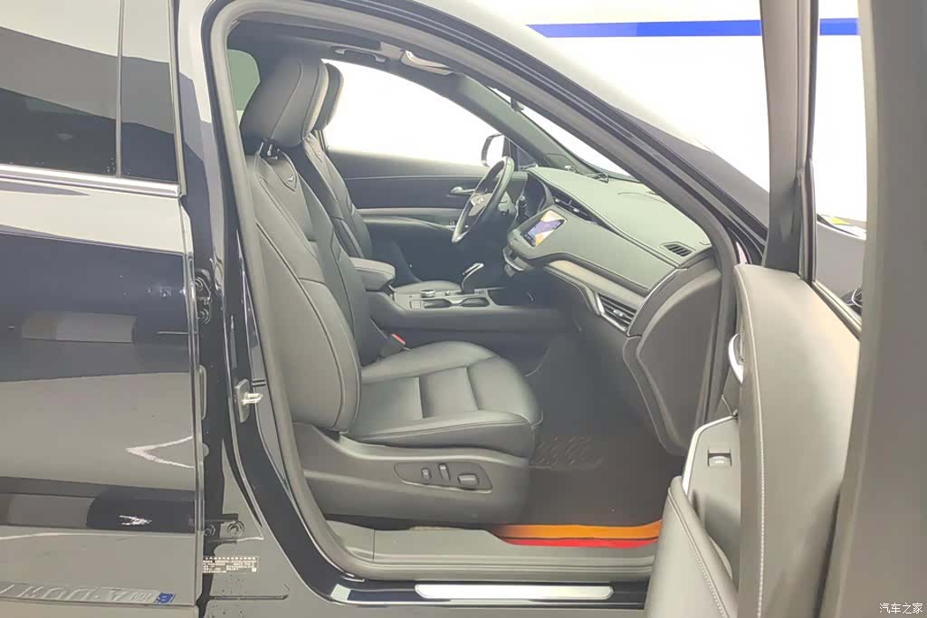 Cadillac XT4, 2021 8