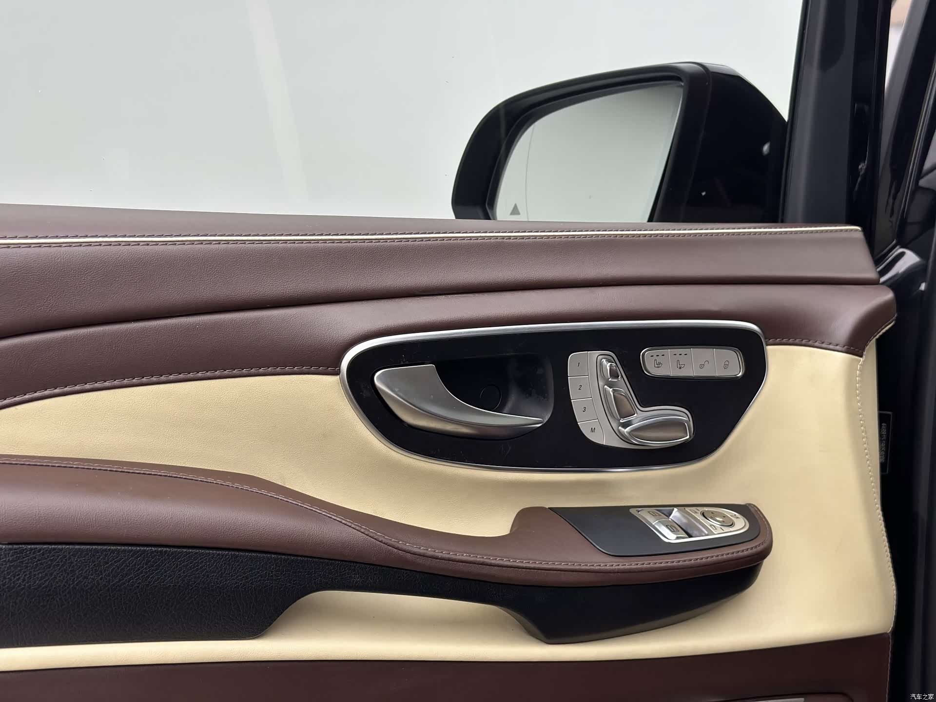 Mercedes-Benz V-Class, 2019 8
