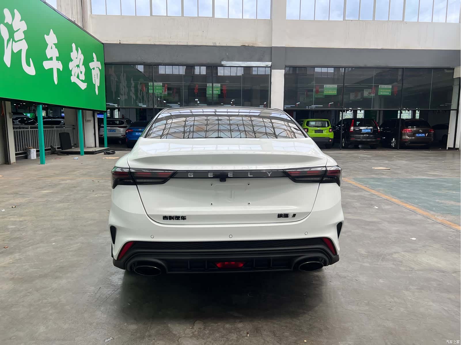 Geely Binray, 2022 11