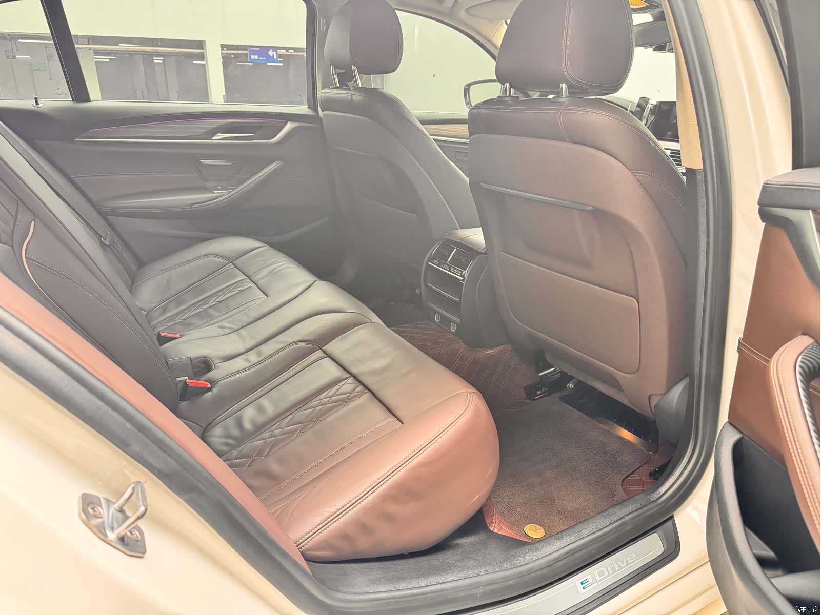BMW 5 Series, 2018 6