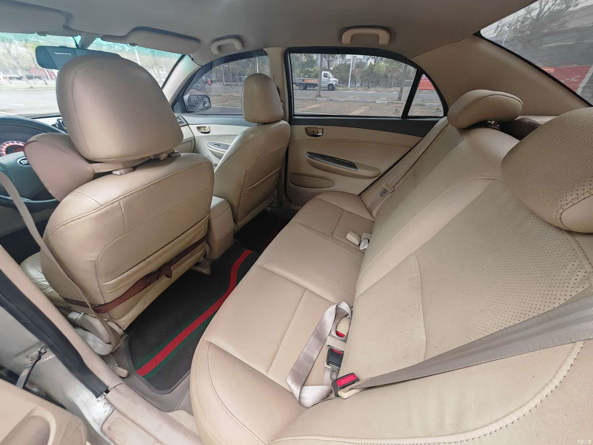 BYD L3, 2013 16