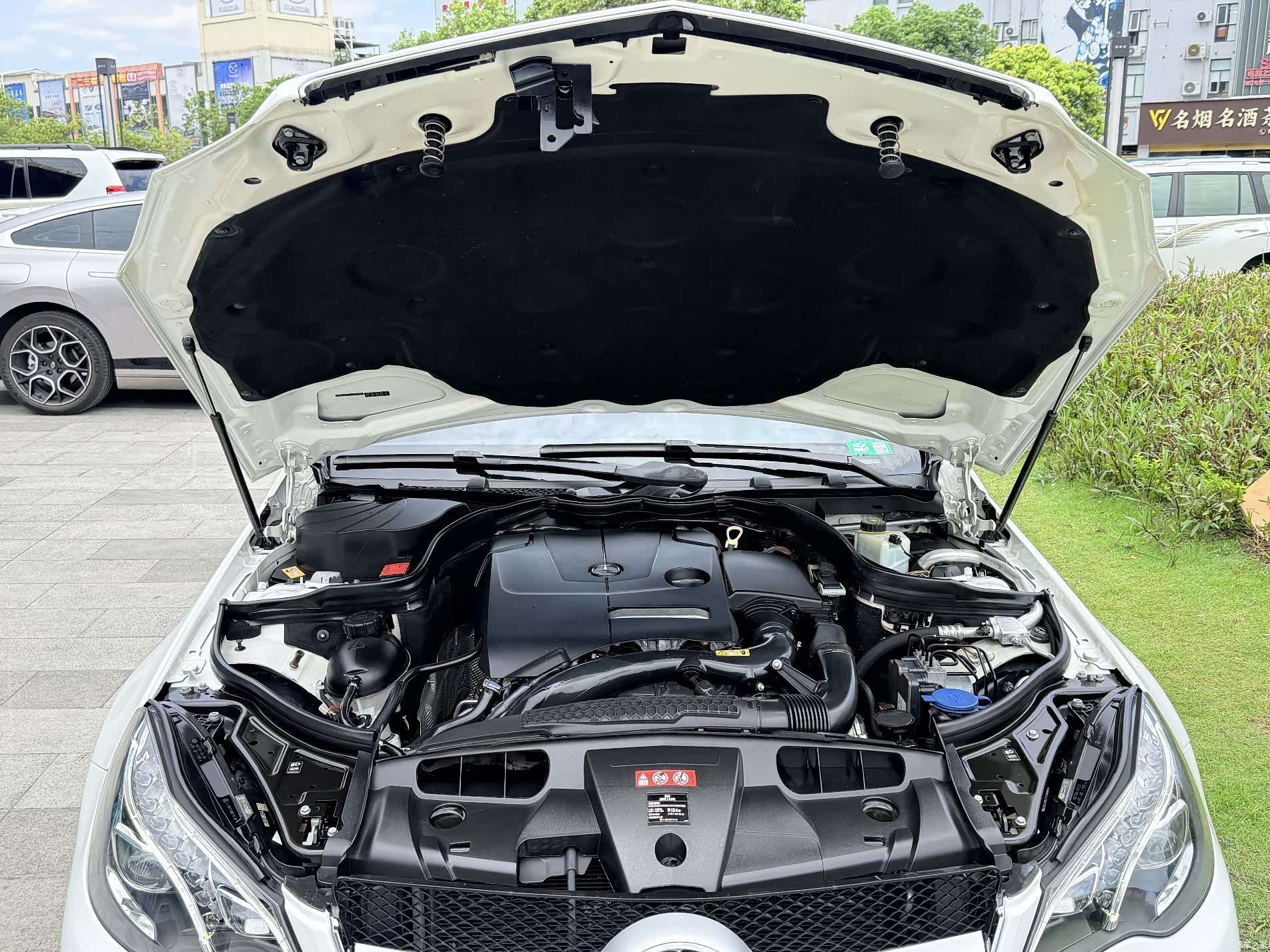 Mercedes-Benz E-Class, 2015 21