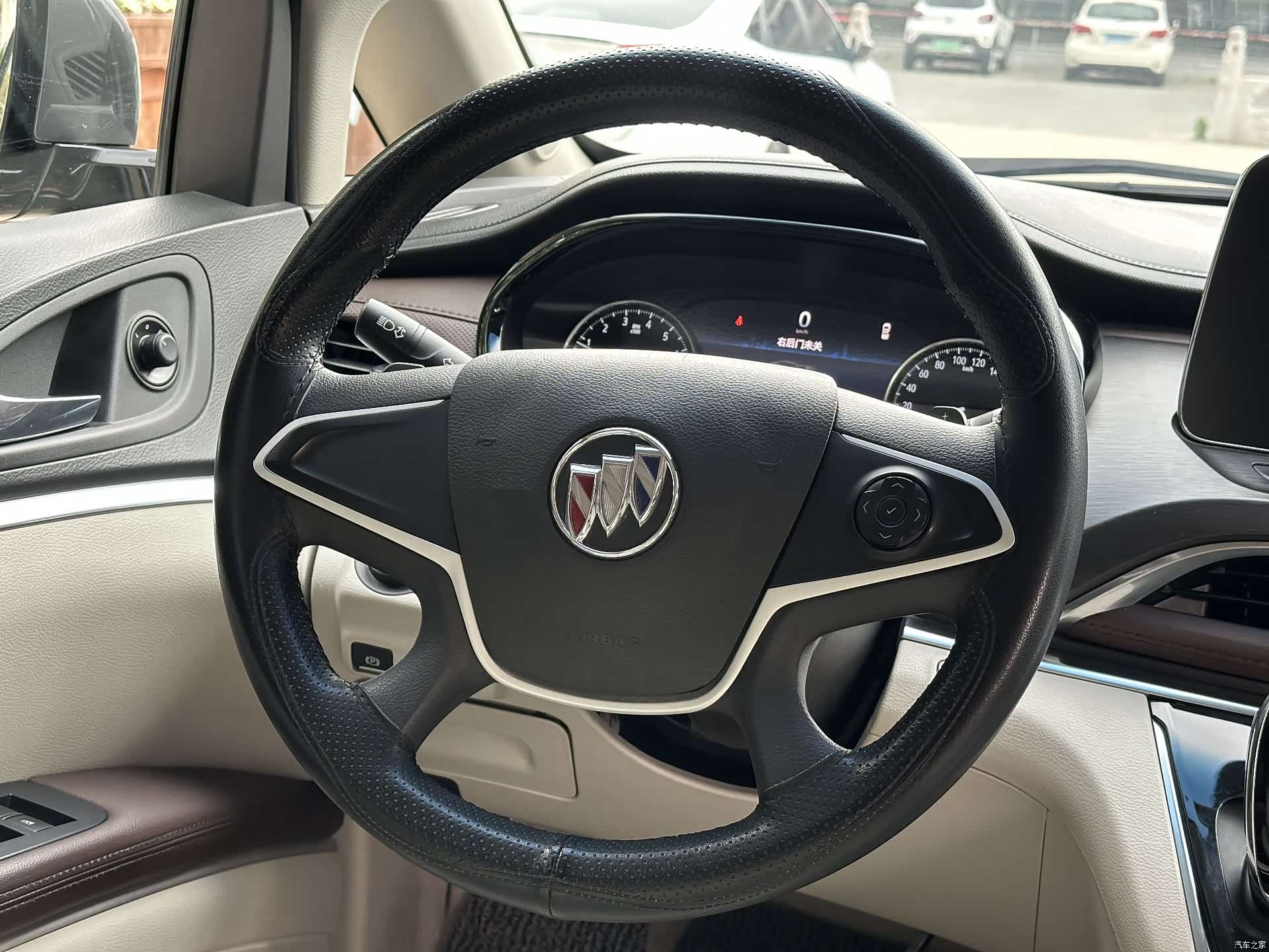 Buick GL8, 2022 11