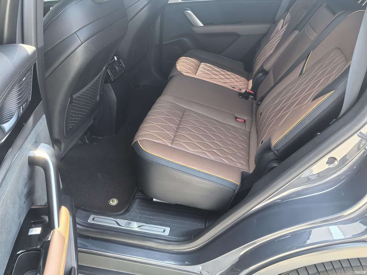 BYD Tang, 2022 9