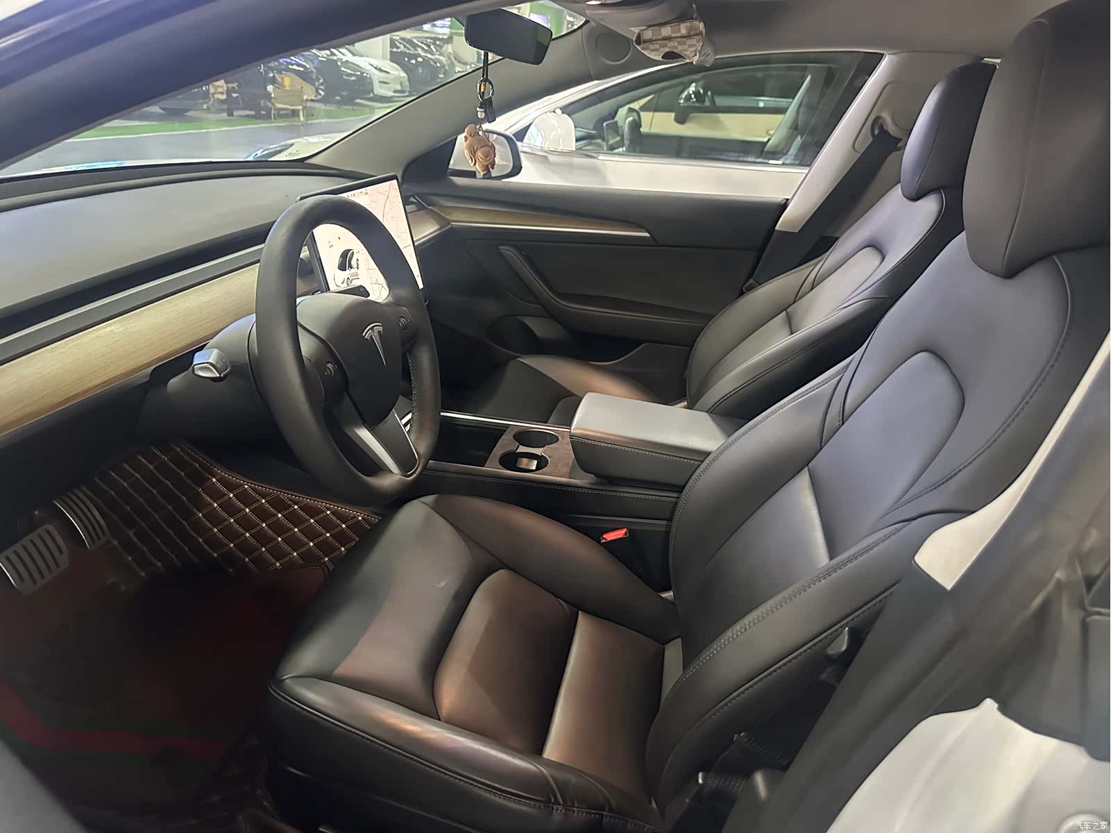Tesla Model 3, 2021 11