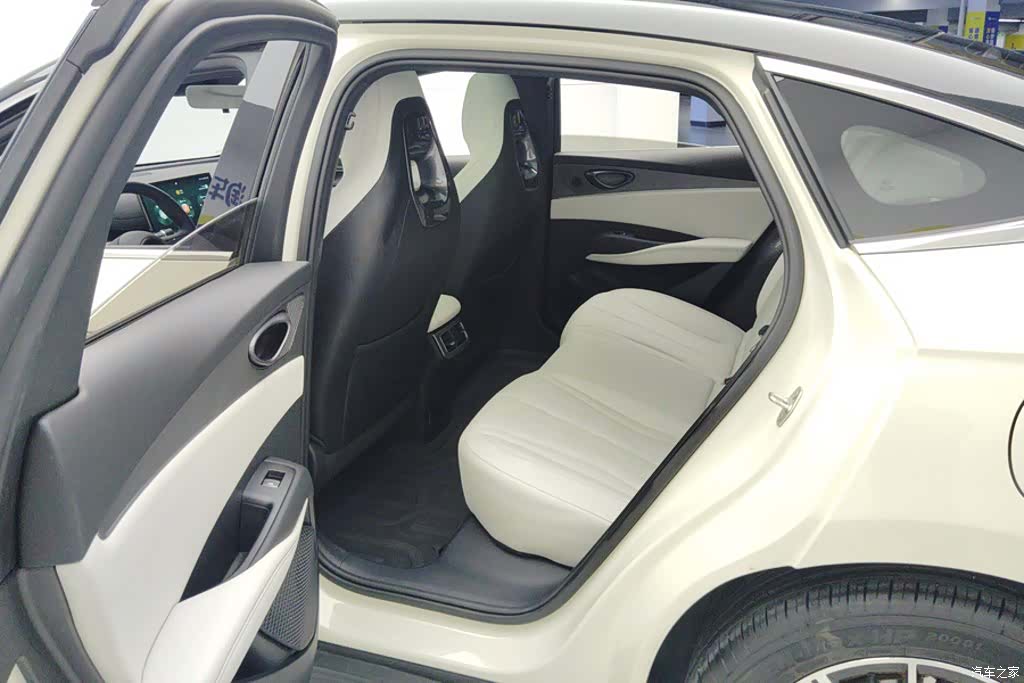BYD Seal, 2024 11