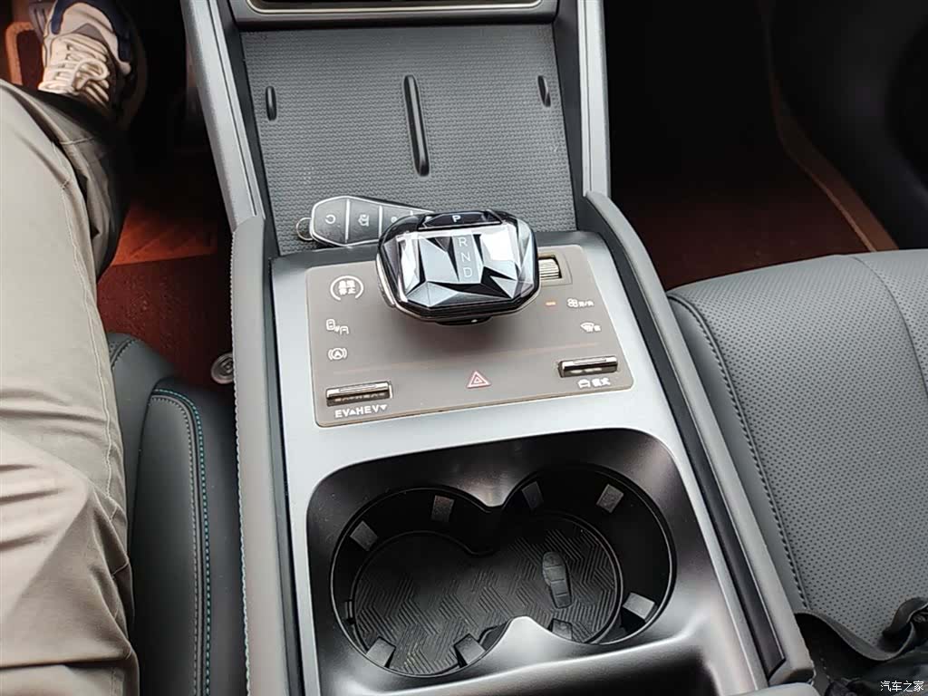 BYD Qin, 2025 14