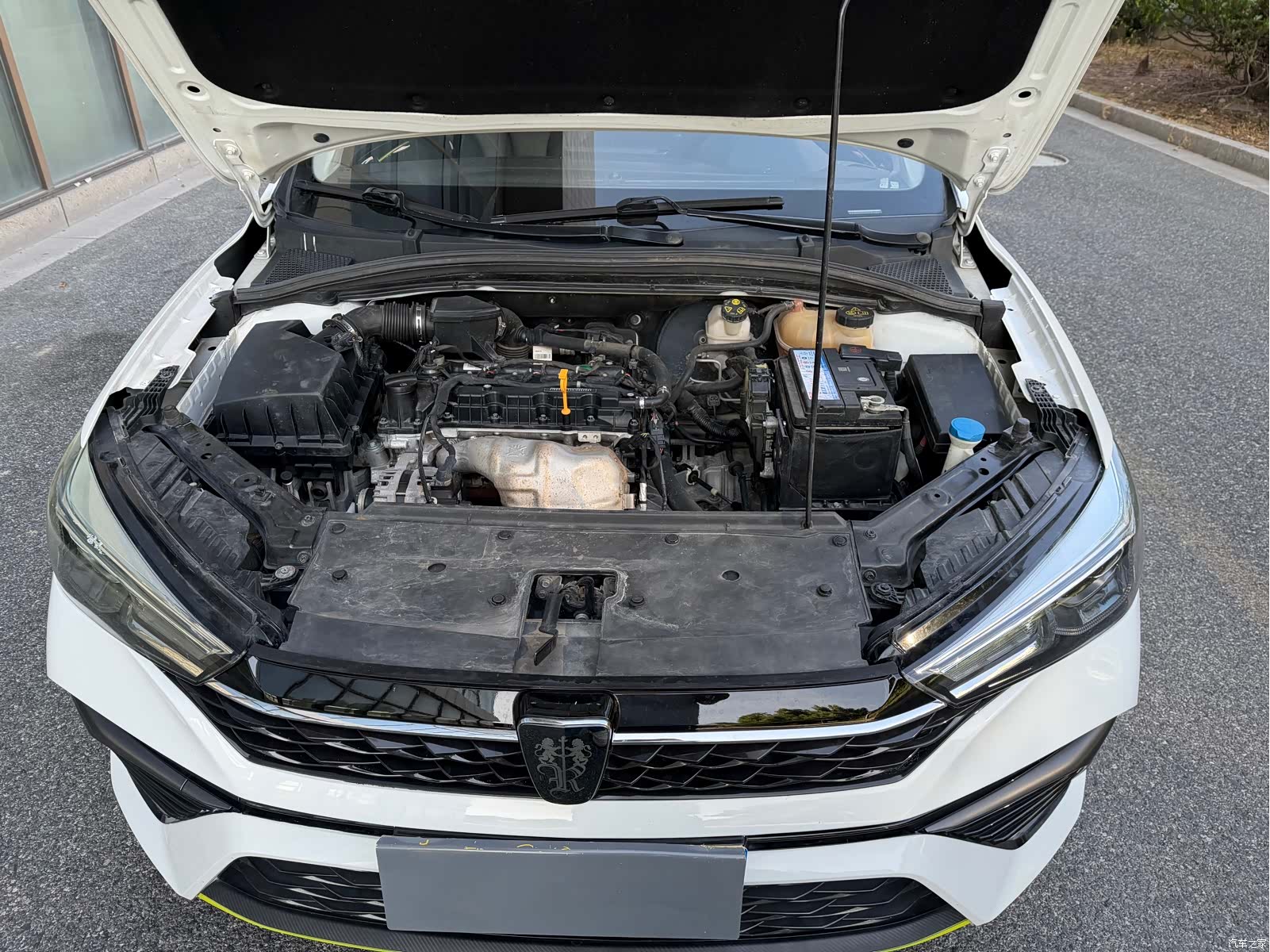 Roewe i5, 2022 12