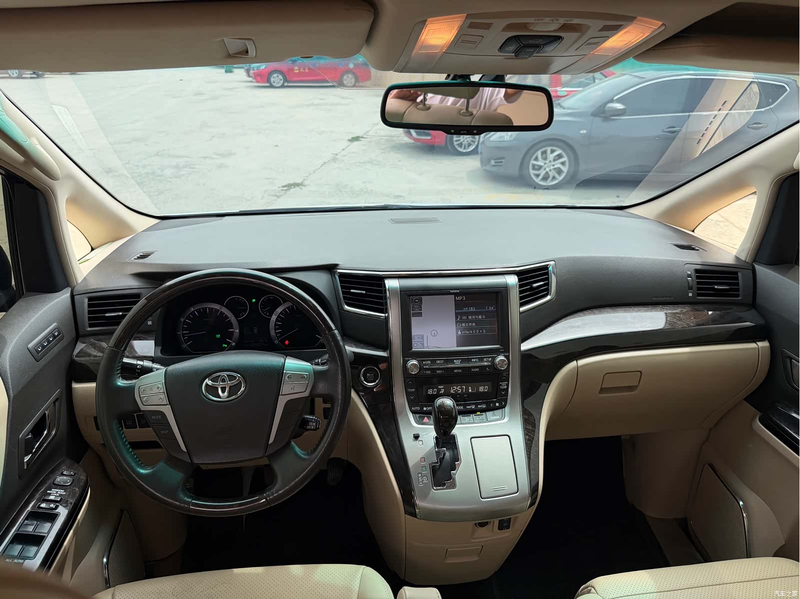 Toyota Alphard, 2014 8