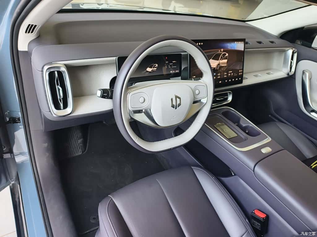Leapmotor B01, 2025 10