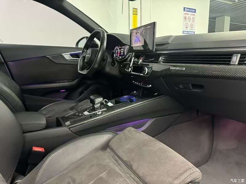 Audi A4L, 2020 4