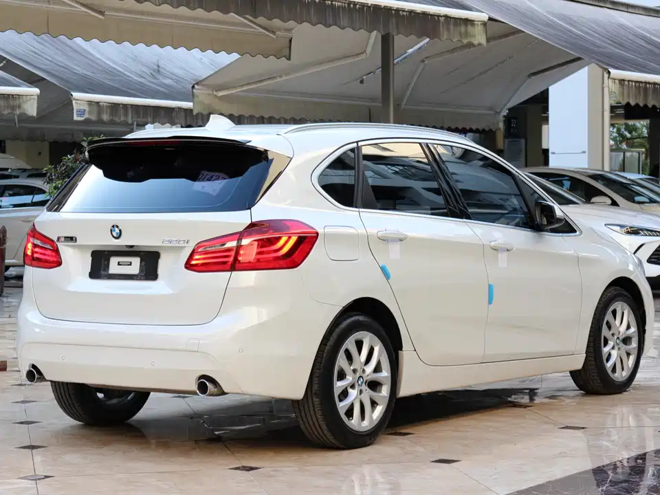 BMW 2 series station wagon