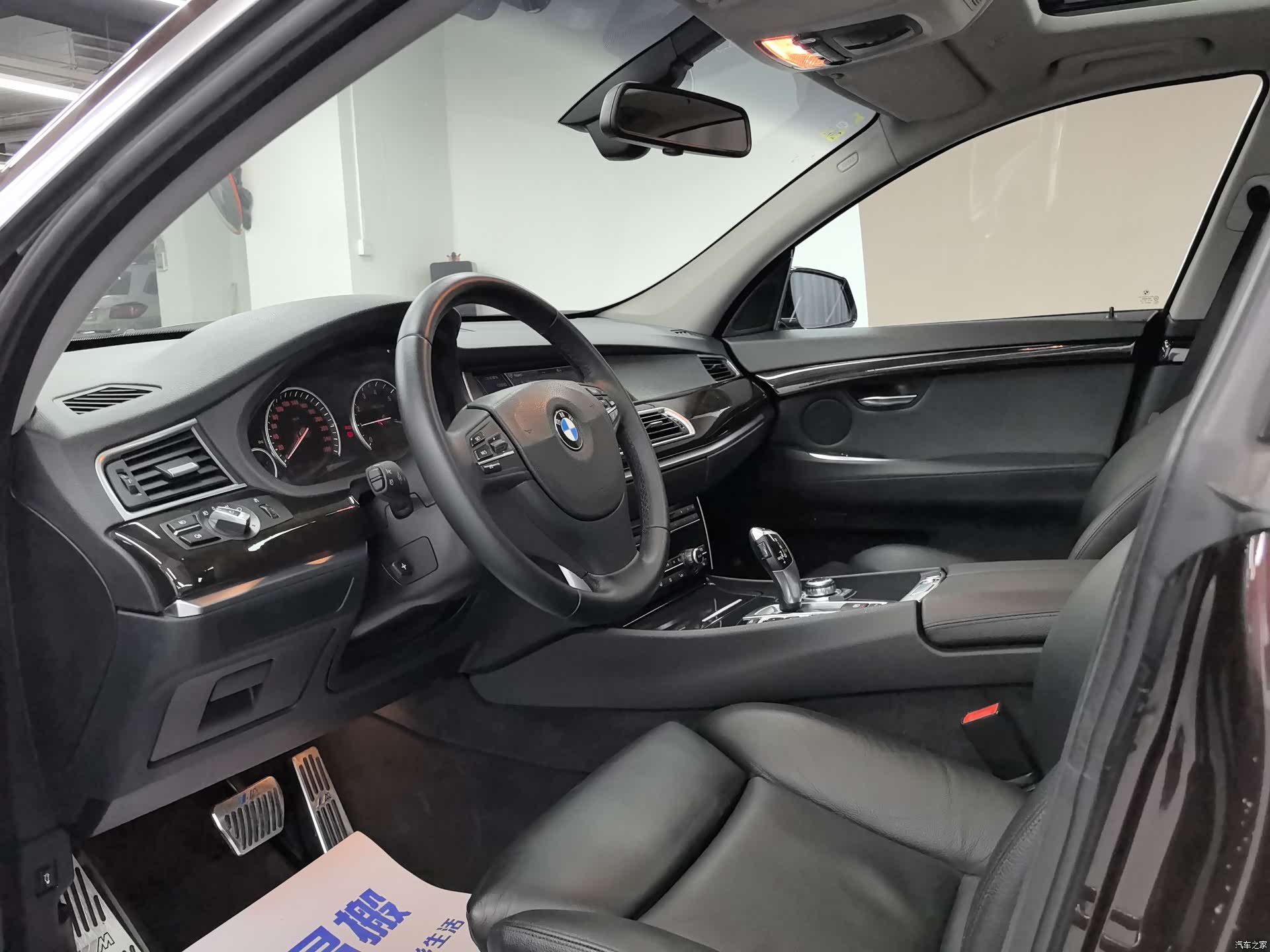 BMW 5 Series, 2011 4