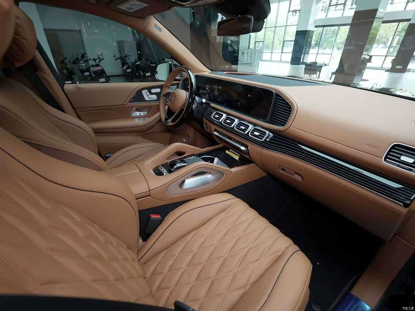 Maybach GLS, 2025 29