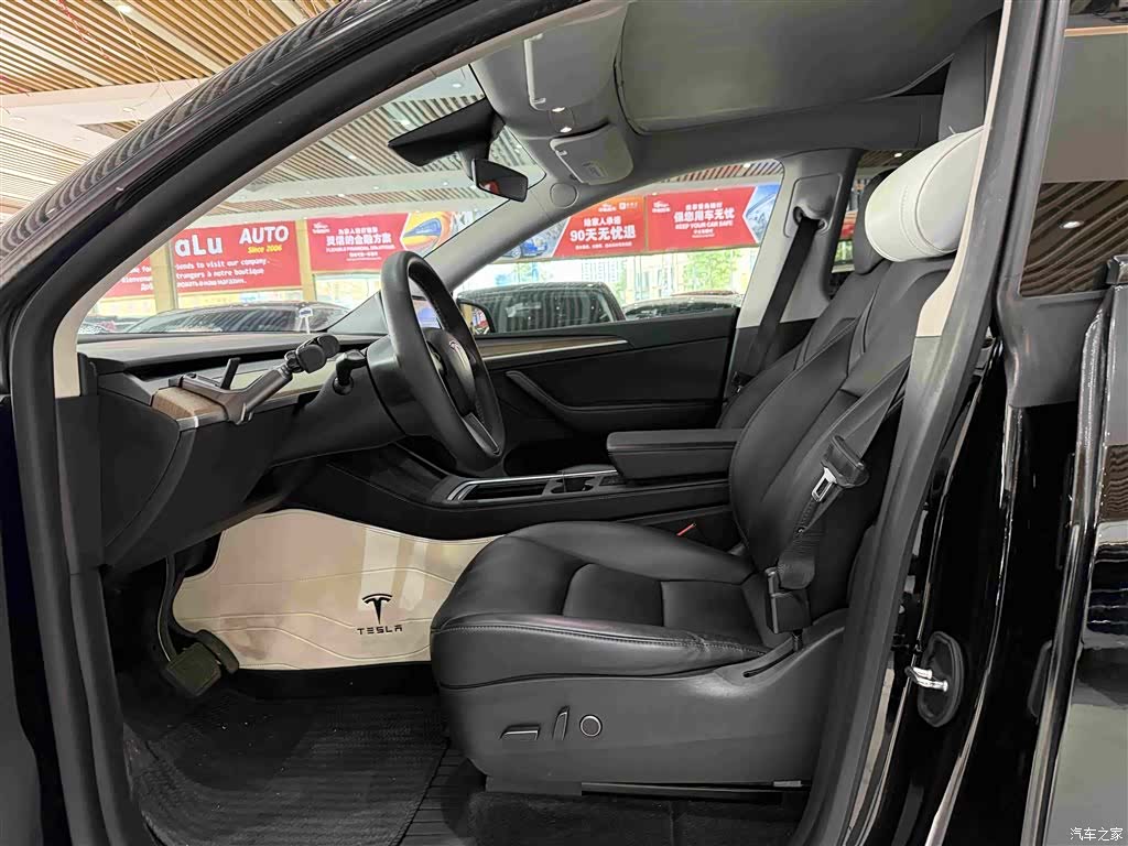 Tesla Model Y, 2021 7