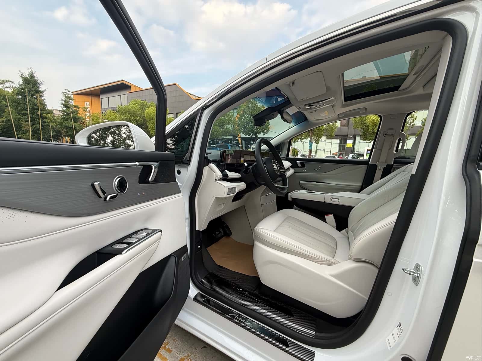 Buick GL8, 2024 17