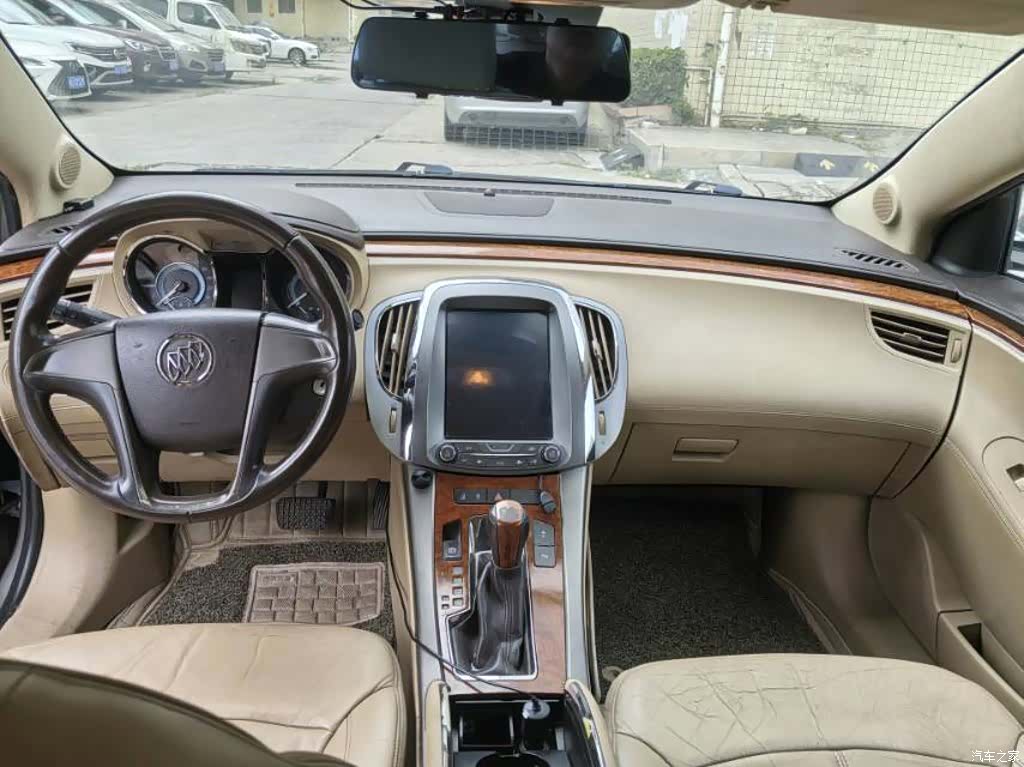 Buick LaCrosse, 2010 6