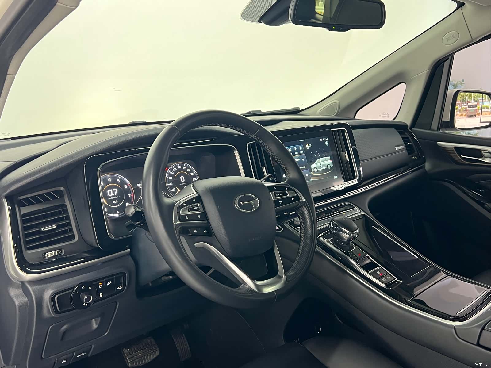 Trumpchi M8, 2022 16