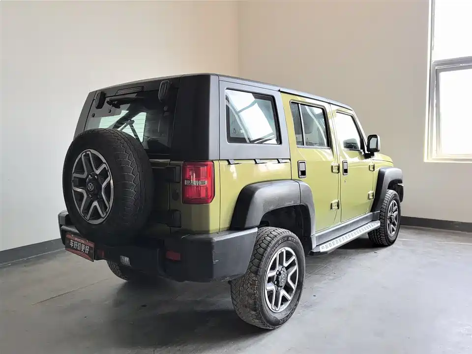 Beijing BJ40