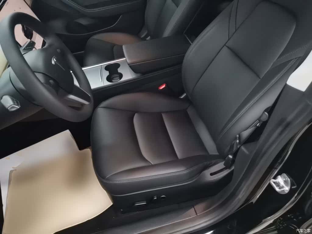 Tesla Model 3, 2023 15