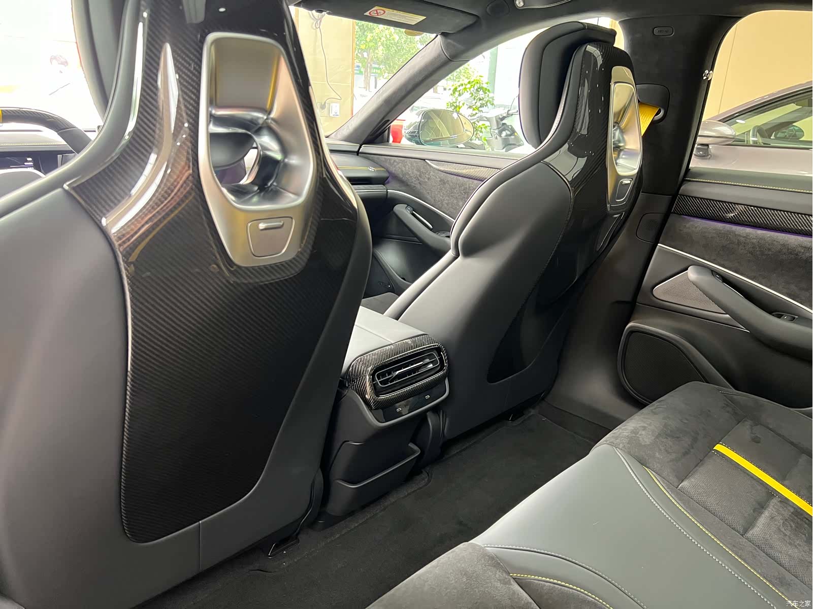 Xiaomi SU7, 2025 16