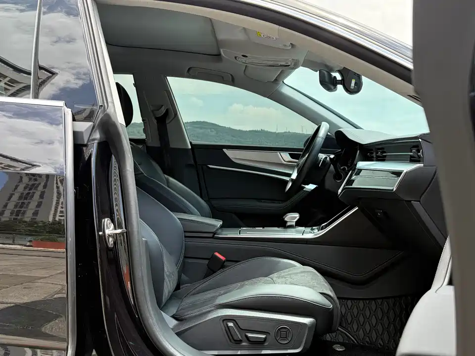 Audi A7L Audi A7L