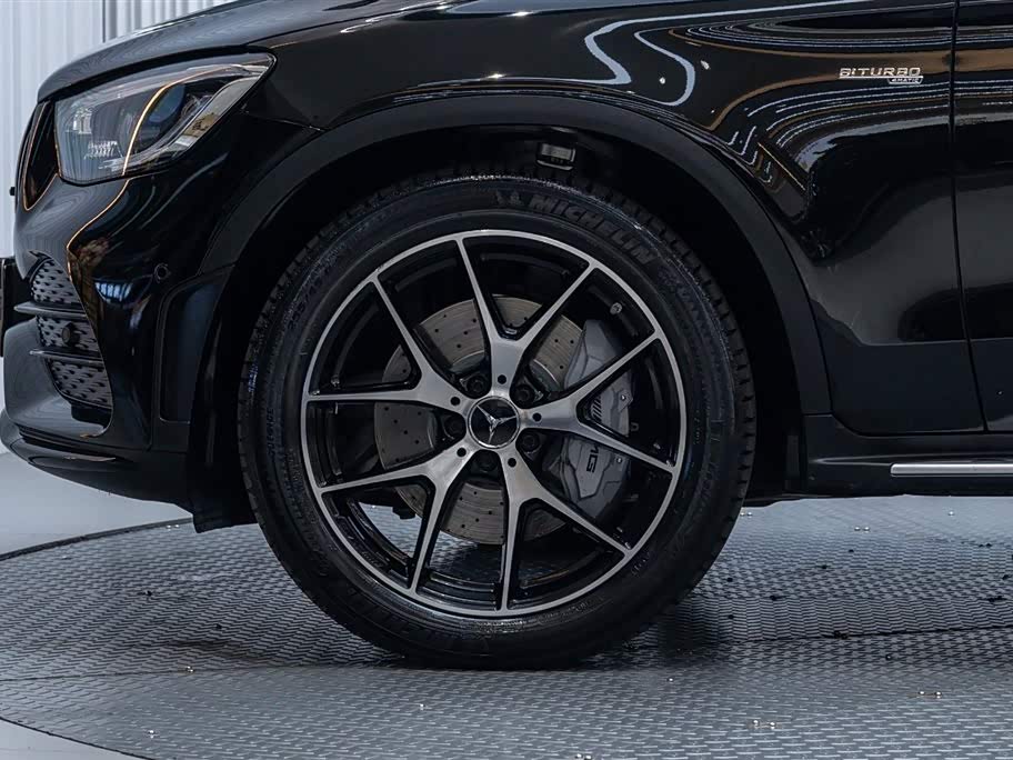Mercedes-Benz GLC AMG