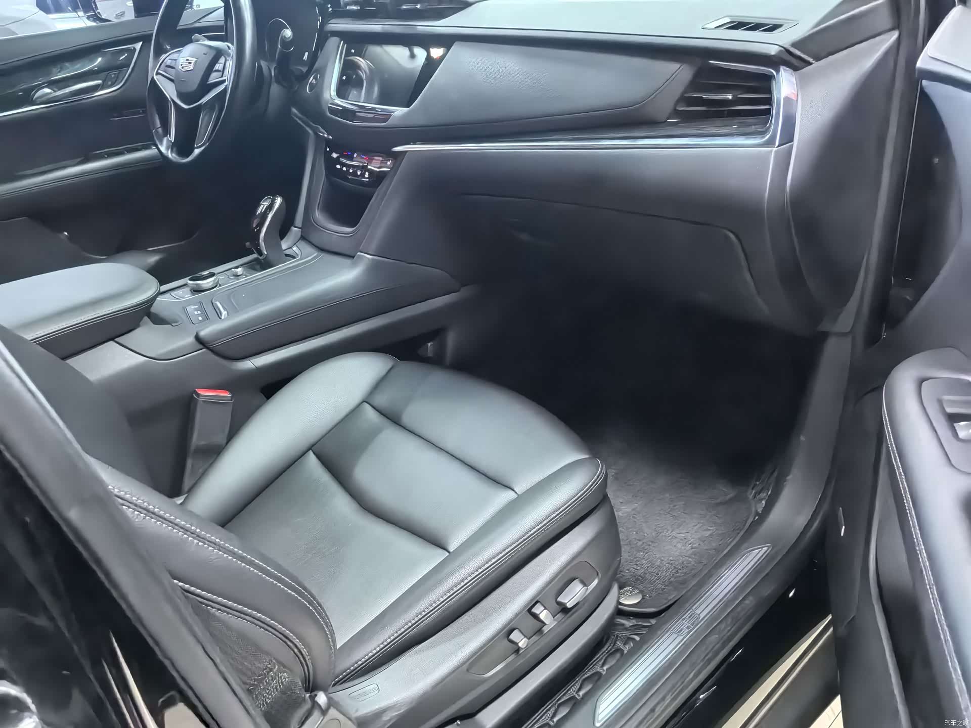 Cadillac XT5, 2022 12