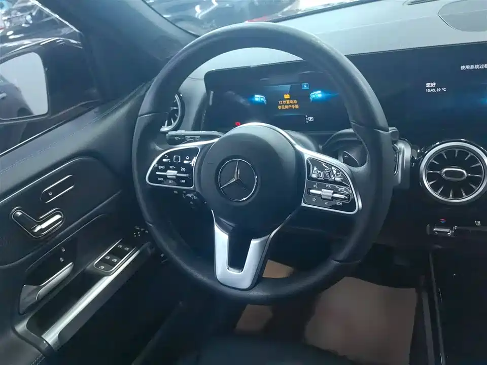 Mercedes-Benz GLB Mercedes-Benz GLB