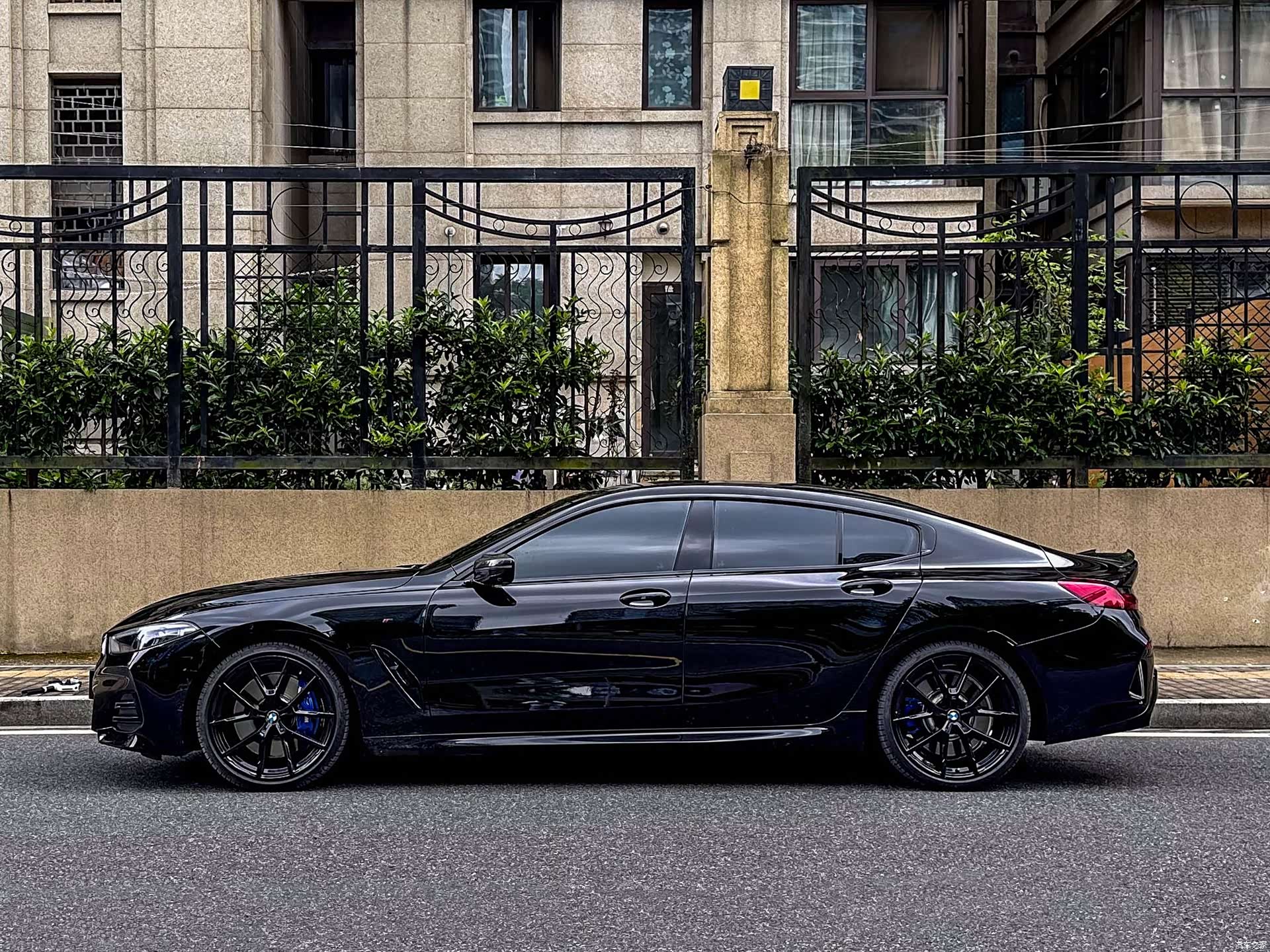 BMW 8 Series, 2022 3
