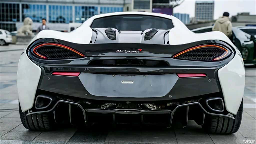 McLaren 570, 2017 10