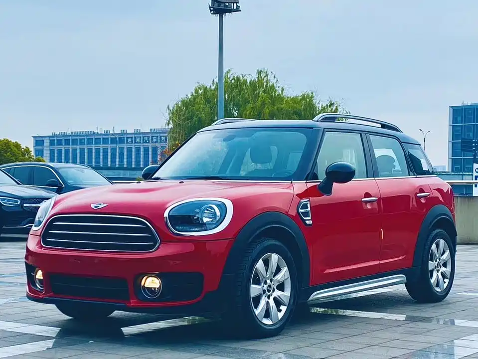 MINI COUNTRYMAN