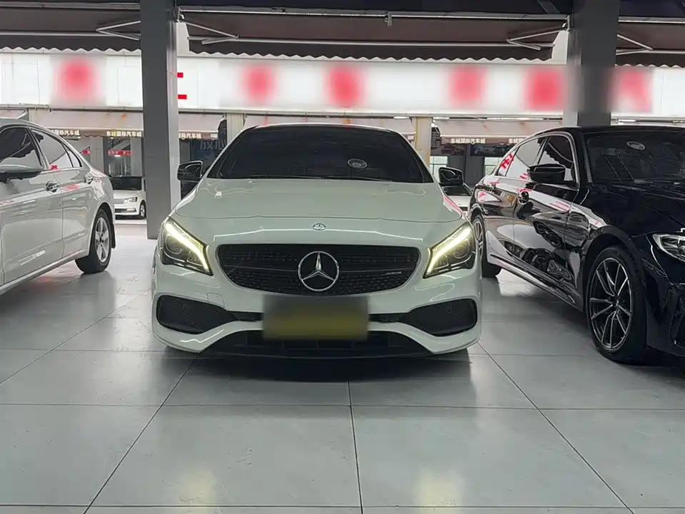 Mercedes-Benz CLA