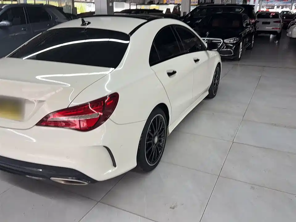 Mercedes-Benz CLA