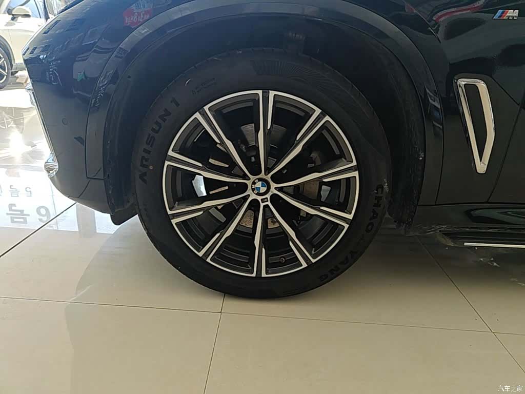 BMW X5, 2023 23