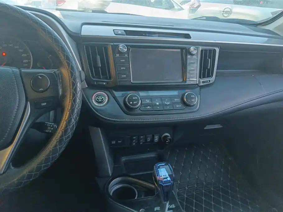 Toyota RAV4 Rongfang