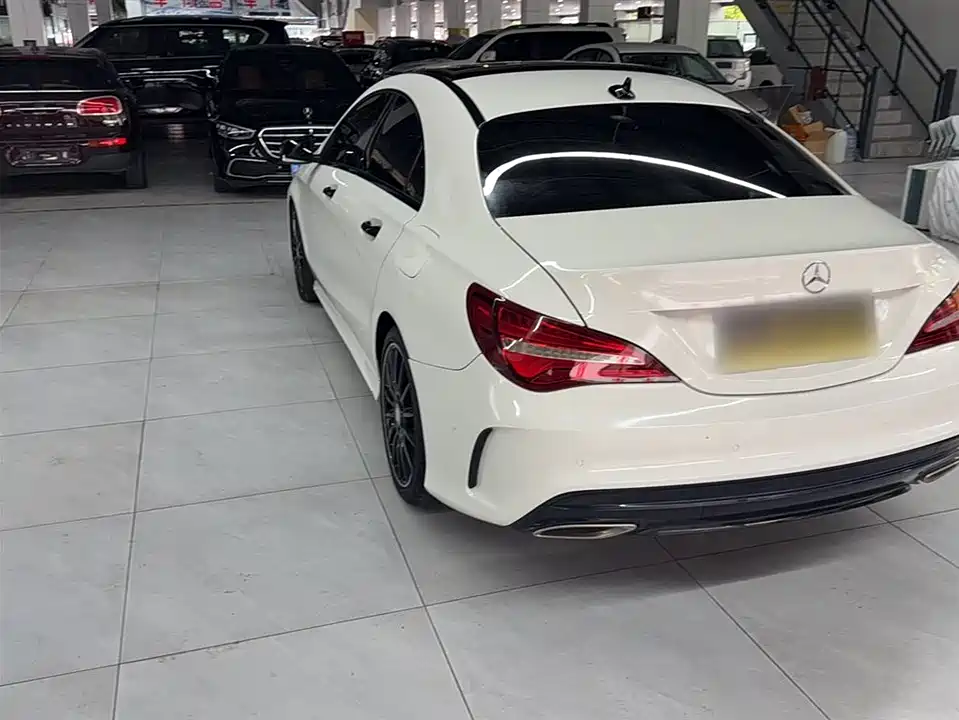 Mercedes-Benz CLA