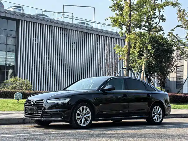 Audi A6L 2017 — купить из Китая под заказ